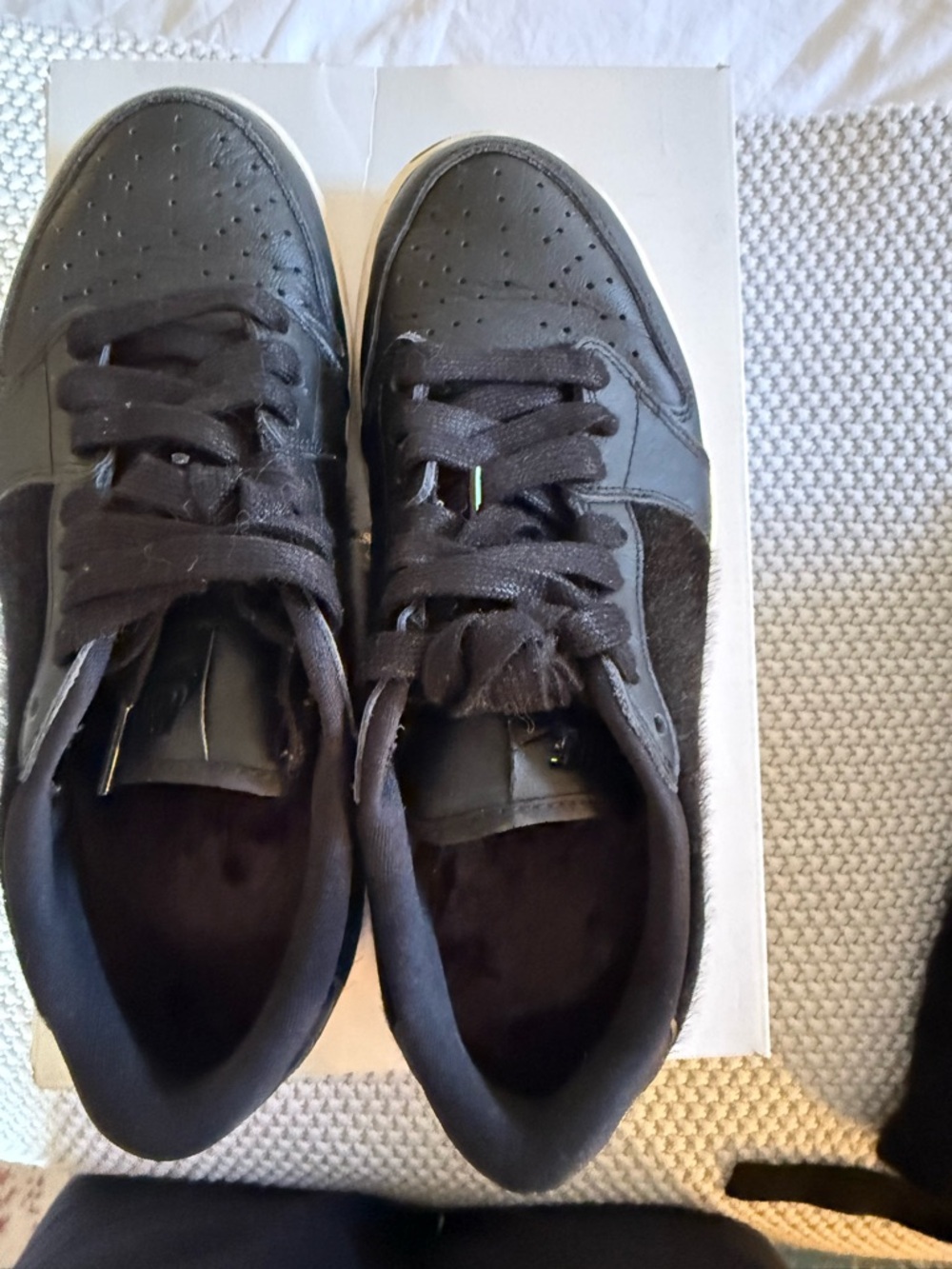 Jordan Low Top Sneakers - Black